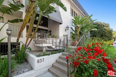 837 N West Knoll Drive #204 Photo
