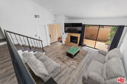 18415 Collins Street #F Photo