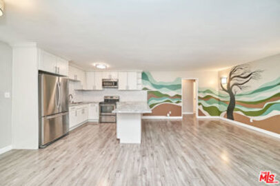 Fabulous Newly Listed Royal Tampa Condominium Located at 6520 Shirley Avenue #14