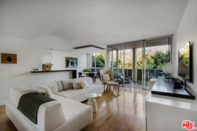 Spectacular Los Feliz Towers Condominium Located at 4411 Los Feliz Boulevard #306 was Just Sold