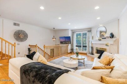 18102 Burbank Boulevard #29 Photo
