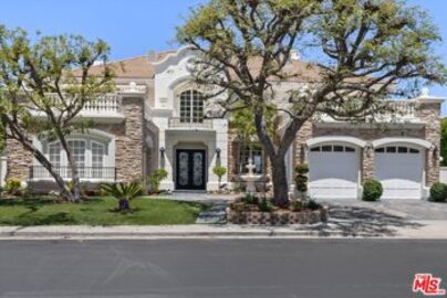 Splendid Newly Listed Mulholland Park Single Family Residence Located at 3744 Winford Drive
