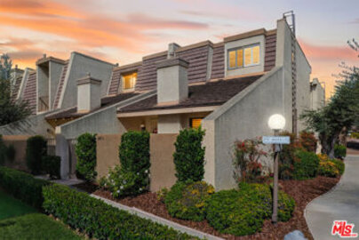 Outstanding Newly Listed Tarzana Villas North Townhouse Located at 18419 Collins Street #A