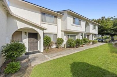 Beautiful Bay Shores Townhouse Located at 3684 Cliff Way was Just Sold