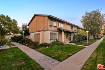 Charming Sunburst Estates Condominium Located at 18933 Kittridge Street #63 was Just Sold