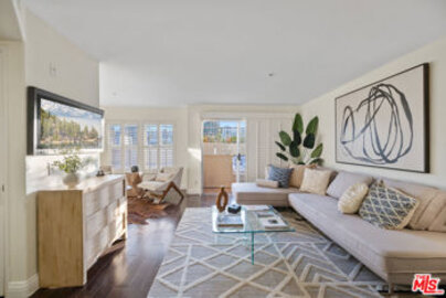 Splendid Newly Listed Studio City Classic Condominium Located at 12060 Hoffman Street #205