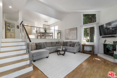 15157 Magnolia Boulevard #F Photo
