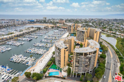 Lovely Newly Listed Marina City Club Condominium Located at 4267 Marina City Drive #800