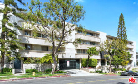 Charming Montana Terrace Condominium Located at 11645 Montana Avenue #323 was Just Sold