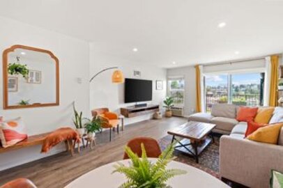 Stunning Villa Del Sur Condominium Located at 8220 Vincetta Drive #12 was Just Sold