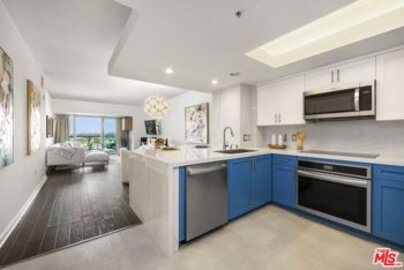 Beautiful Newly Listed Via Marina Tahiti Condominium Located at 13700 Marina Pointe Drive #809