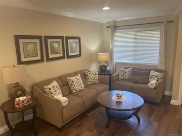 1461 N Broadway #A Photo