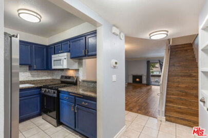 15215 Magnolia Boulevard #131 Photo