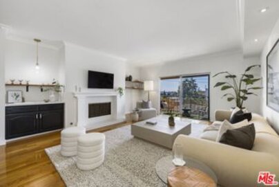 Beautiful Regency Chateaux Condominium Located at 1441 Federal Avenue #301 was Just Sold