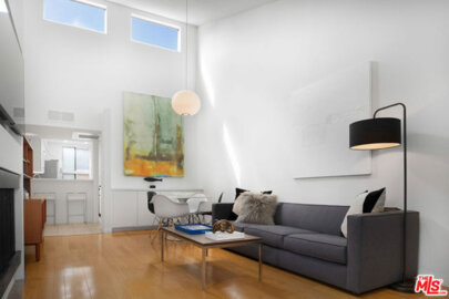 943 12th Street #7 Photo