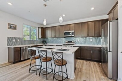 1858 Red Willow Way Photo