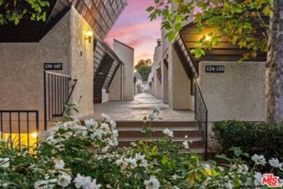 Lovely Parkwood Van Nuys Condominium Located at 15050 Sherman Way #140 was Just Sold