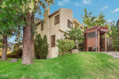 3200 Fairesta Street #16 Photo