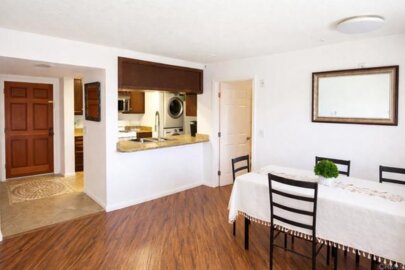 3051 Golden Oak Way Photo