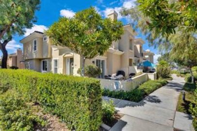 Outstanding Terracina Townhouse Located at 206 Via Vicini was Just Sold