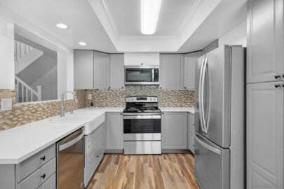687 Ascot Drive #H Photo