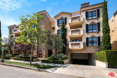 12026 Hoffman Street #404 Photo
