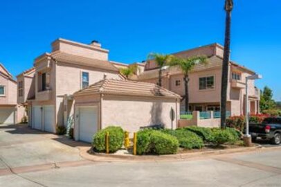 Gorgeous Newly Listed Rancho Villas Townhouse Located at 12019 Calle De Medio #86