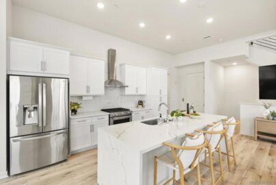 2049 Bravo Loop #5 Photo