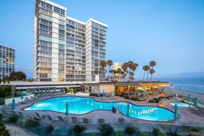 1760 Avenida Del Mundo #801 Photo