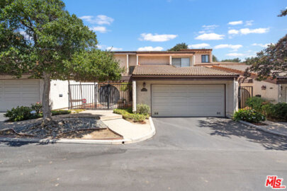 1114 Las Riendas Way Photo
