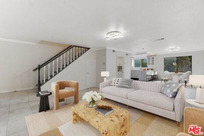 18316 Hatteras Street #21 Photo