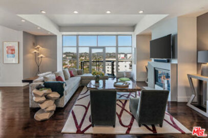 Magnificent The Carlyle Condominium Located at 10776 Wilshire Boulevard #1403 was Just Sold