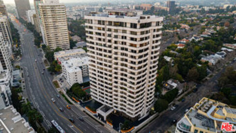 Amazing Wilshire House Condominium Located at 10601 Wilshire Boulevard #1502 was Just Sold