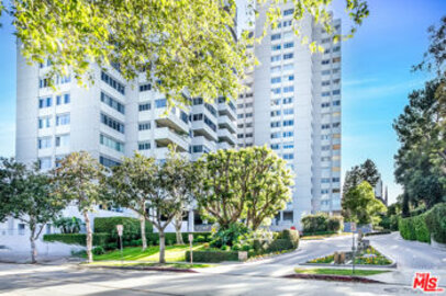 Beautiful The Comstock Condominium Located at 865 Comstock Avenue #4F was Just Sold