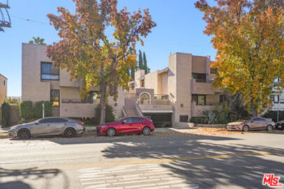 This Stunning 14634 Magnolia Blvd Townhouse, Located at 14634 Magnolia Boulevard #7, is Back on the Market