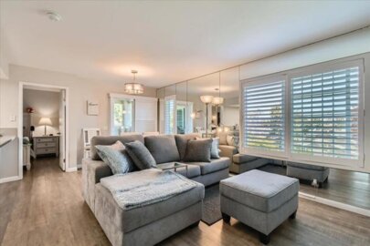 26191 La Real #B Photo