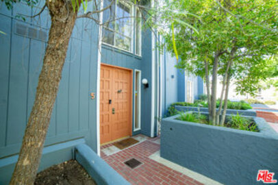 This Outstanding 17711 Margate St Townhouse, Located at 17711 Margate Street #5, is Back on the Market