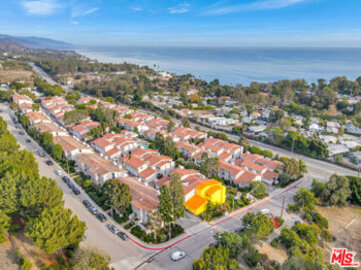 Splendid Malibu Villas Condominium Located at 28288 Rey De Copas Lane was Just Sold