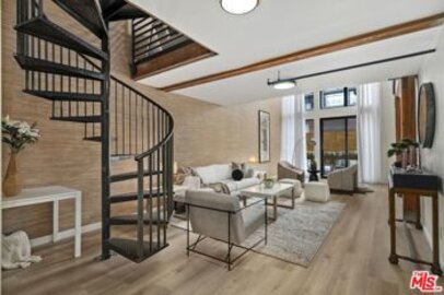 Lovely Del Rey Lofts Townhouse Located at 4115 Glencoe Avenue #111 was Just Sold