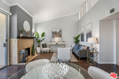 5325 Newcastle Avenue #327 Photo