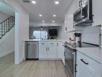 Elegant Carlton Oaks Villas Condominium Located at 9230 Carlton Oaks Drive was Just Sold