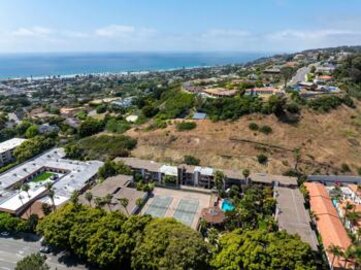 Lovely Newly Listed La Jolla Racquet Club Condominium Located at 2610 Torrey Pines Road #C21
