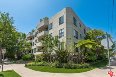 Outstanding Kings West Condominium Located at 851 N Kings Road #207 was Just Sold