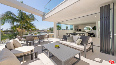 621 N Kings Road #3 Photo