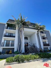 14804 Magnolia Boulevard ##12 Photo