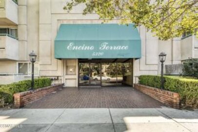 Gorgeous Encino Terrace Condominium Located at 5320 Zelzah Avenue #102 was Just Sold