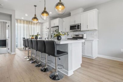 1939 Strata Street Photo