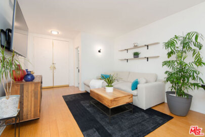 1131 Alta Loma Road #123 Photo