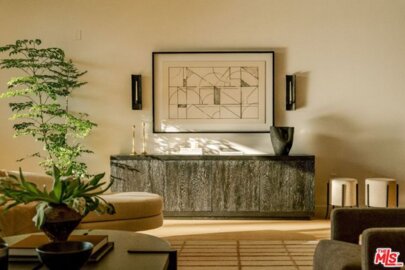 702 N Doheny Drive #TH12 Photo