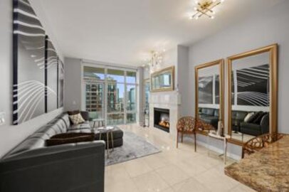 Elegant Pinnacle Condominium Located at 550 Front Street #707 was Just Sold